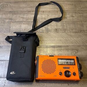 Eton' L.L Bean FR-400 Manual Crank Battery FM AM TV1 TV2 Weather Emergency Radio